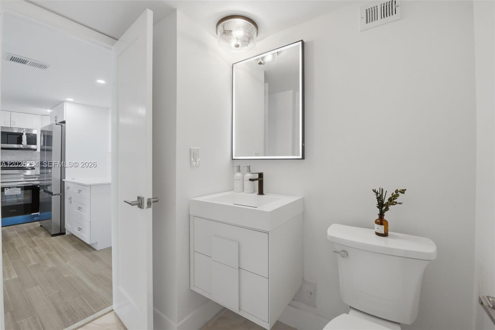 5 Island Avenue 2F — photo 9
