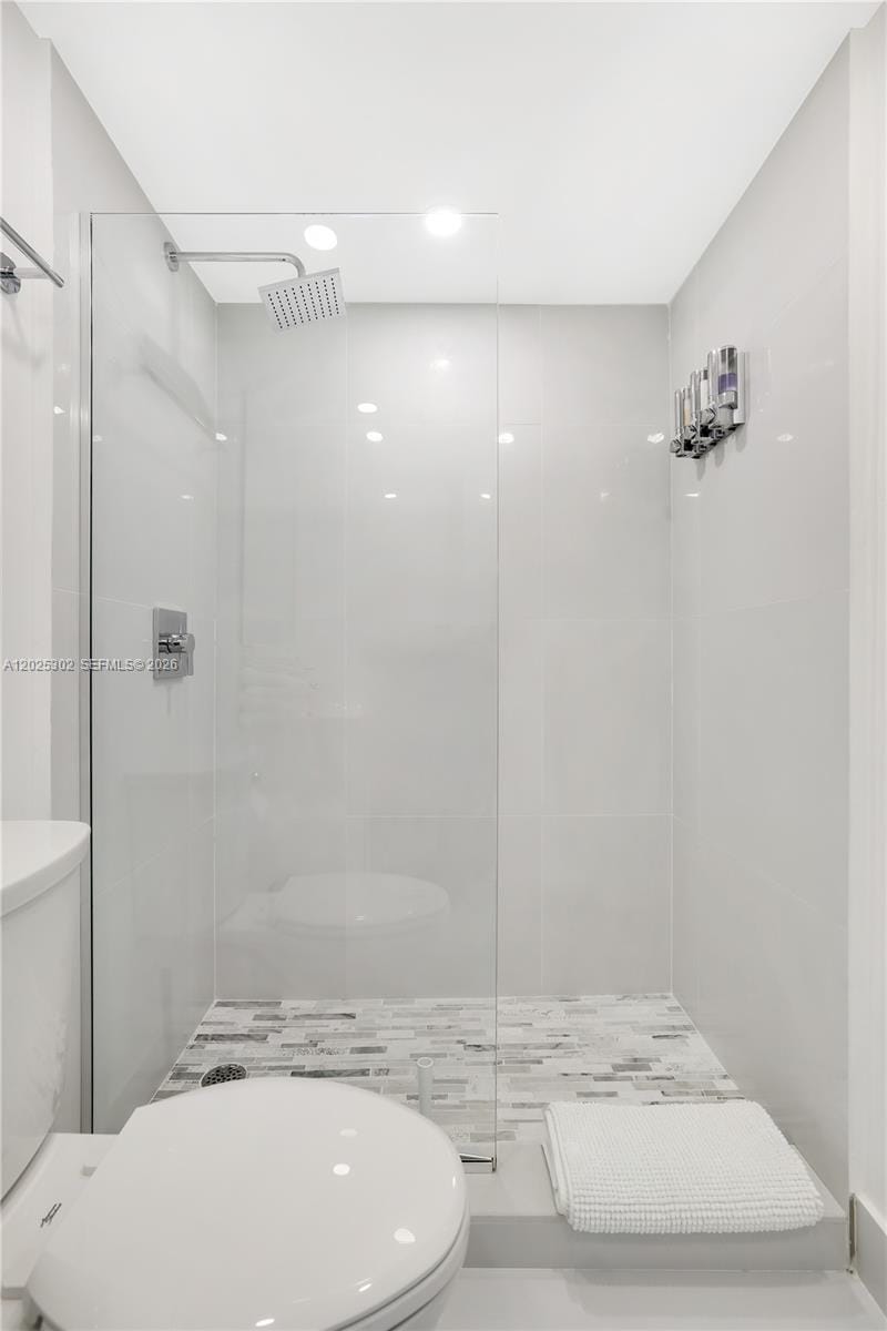 5445 Collins Avenue 1203, Miami Beach, FL 33140 photo 9