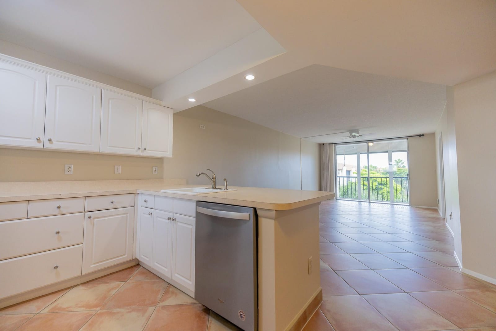 5300 NE 24th Terrace 534c, Fort Lauderdale, FL 33308 photo 4