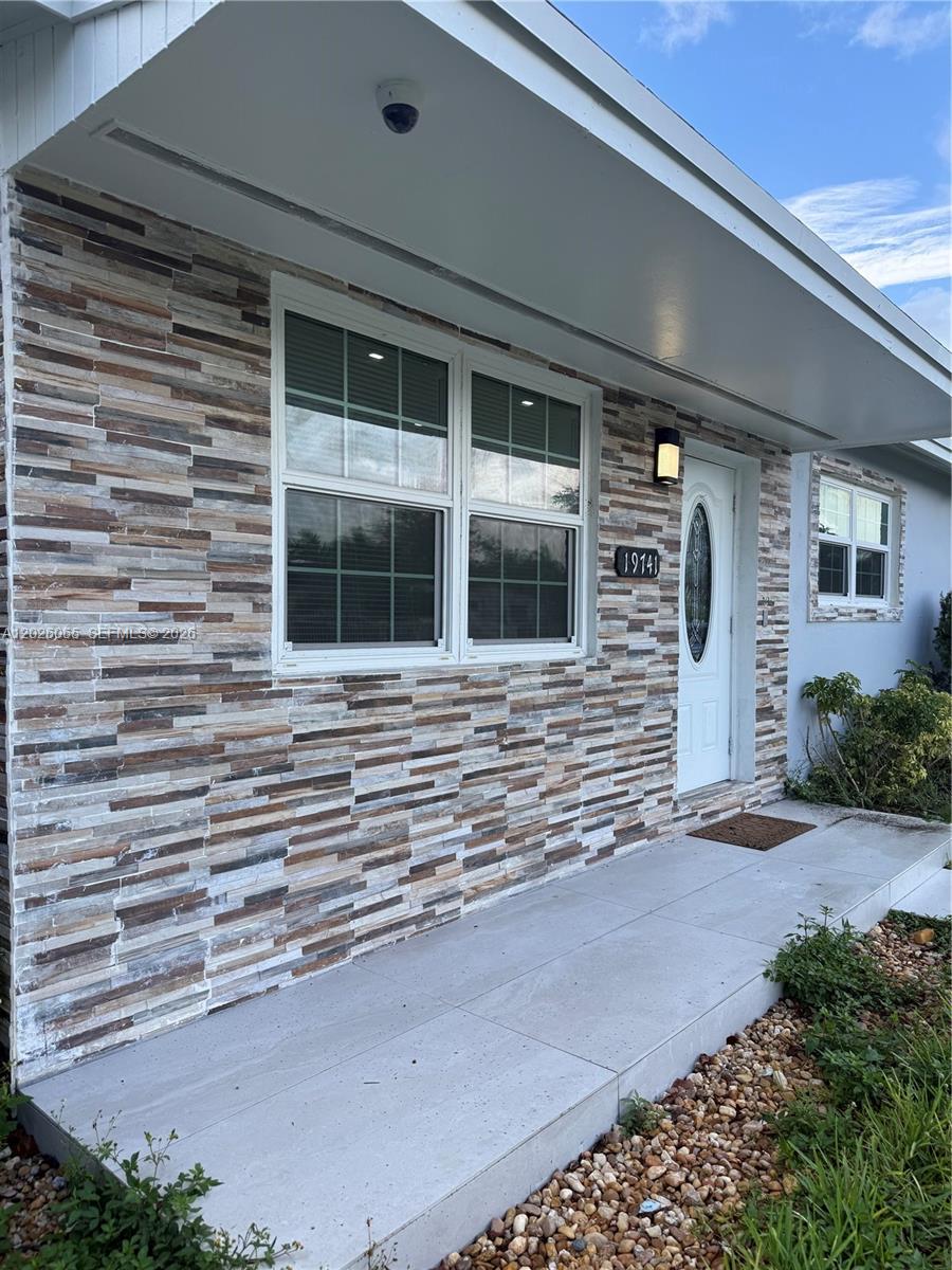 19741 SW 114th Place, Miami, FL 33157