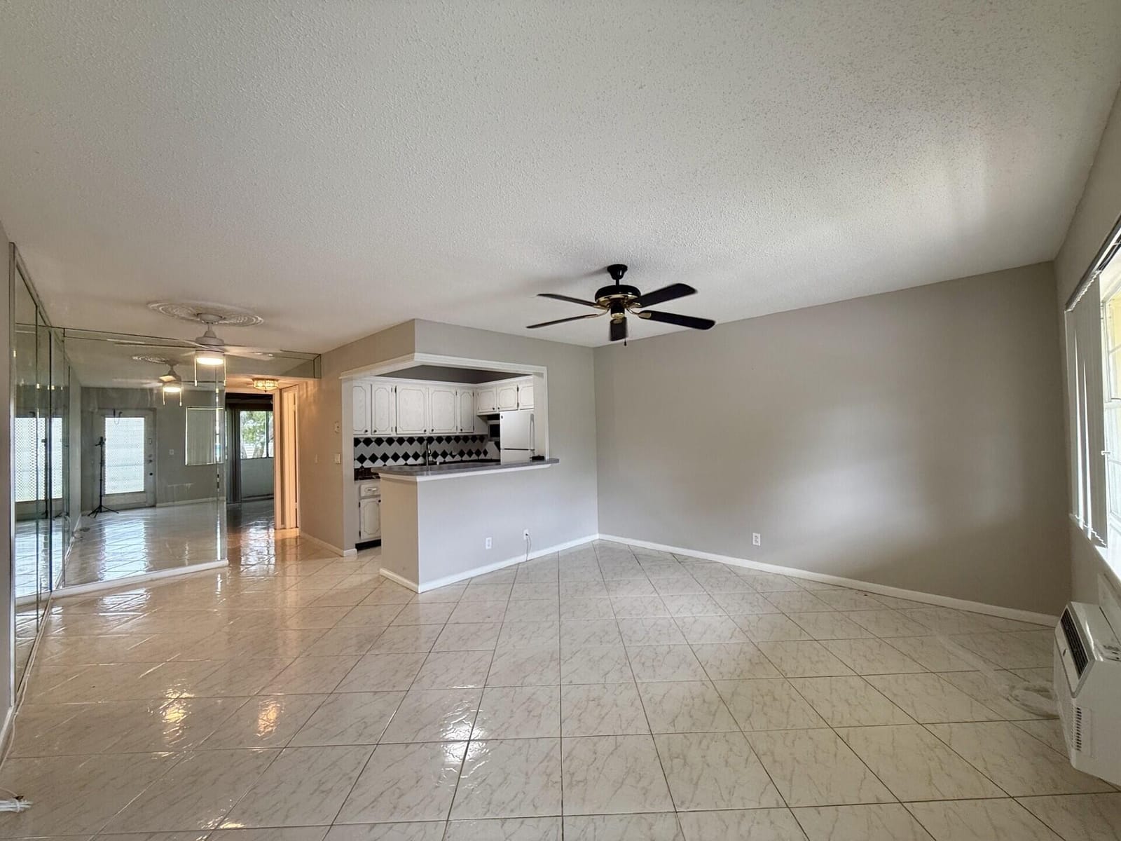 134 Sussex G 134, West Palm Beach, FL 33417 - photo 1 of 13