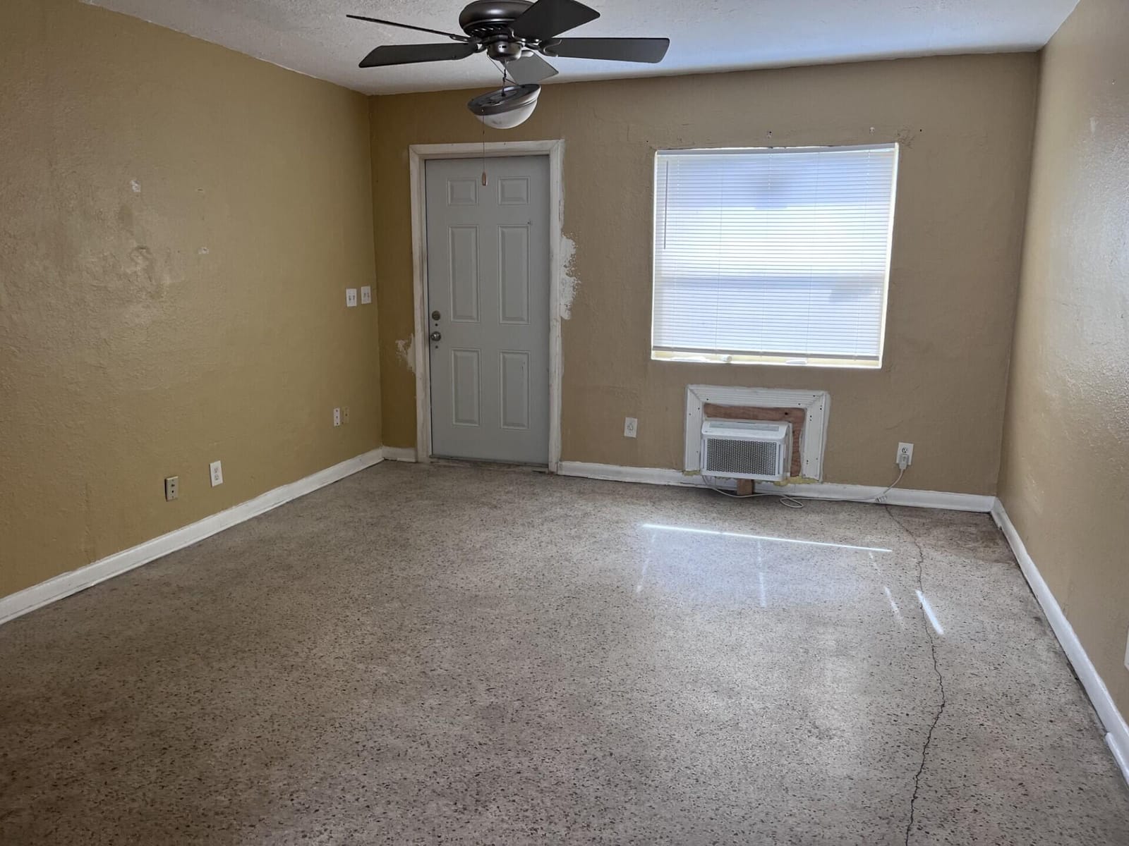 633 W 9th Street B, Riviera Beach, FL 33404 photo 7