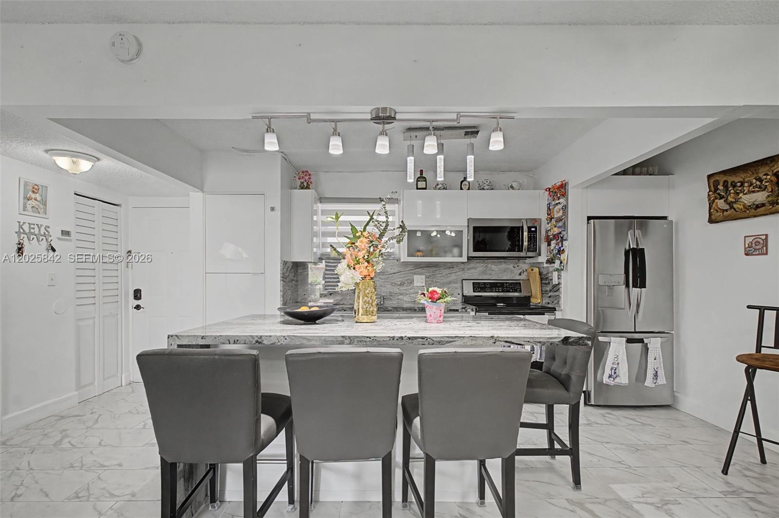 399 NW 72nd Avenue 320, Miami, FL 33126