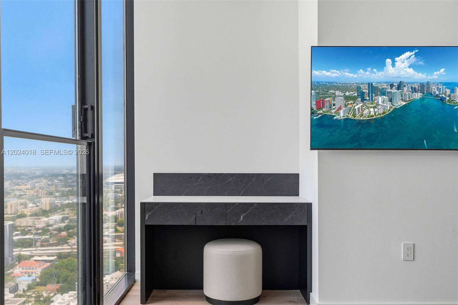 20 NE 11th 20 Ne 11th Street 4504, Miami, FL 33132 photo 24