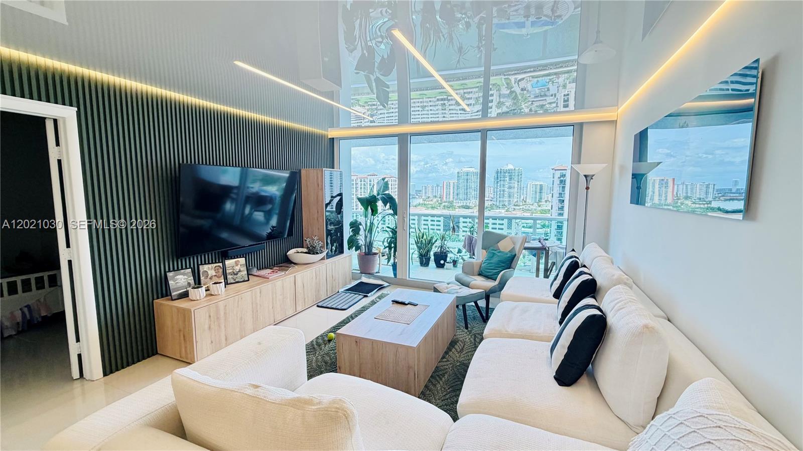 100 Bayview Drive 1729, Sunny Isles Beach, FL 33160, Sunny Isles Beach