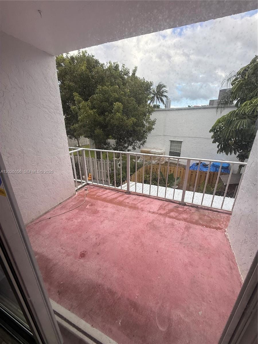 2606 NE 10 Street 2606 — photo 8
