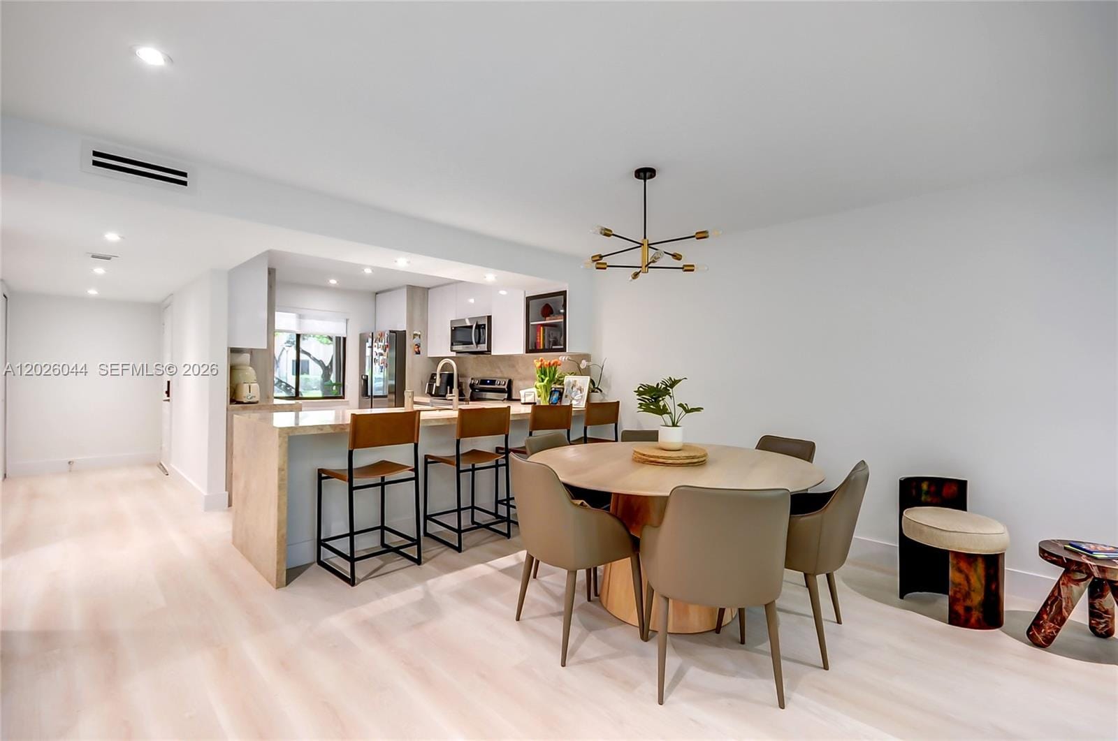 302 Lakeview Drive 105 — photo 10