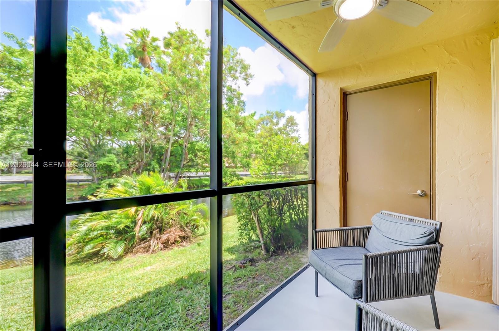 302 Lakeview Drive 105, Weston, FL 33326 photo 19