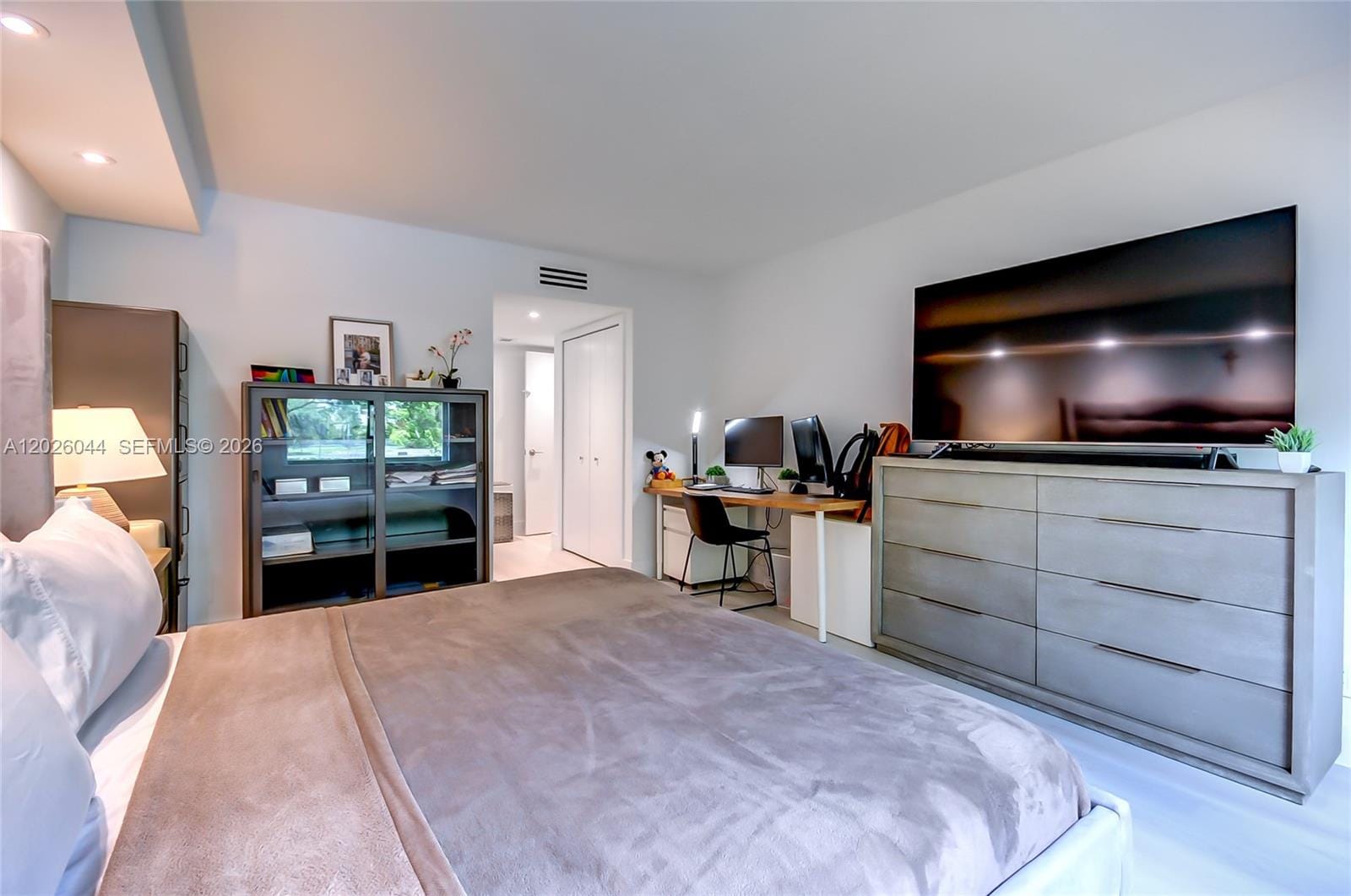 302 Lakeview Drive 105, Weston, FL 33326 photo 24