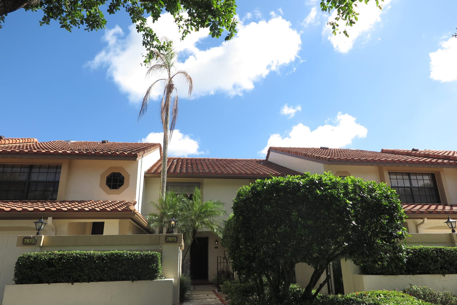 7875 La Mirada Drive — photo 1