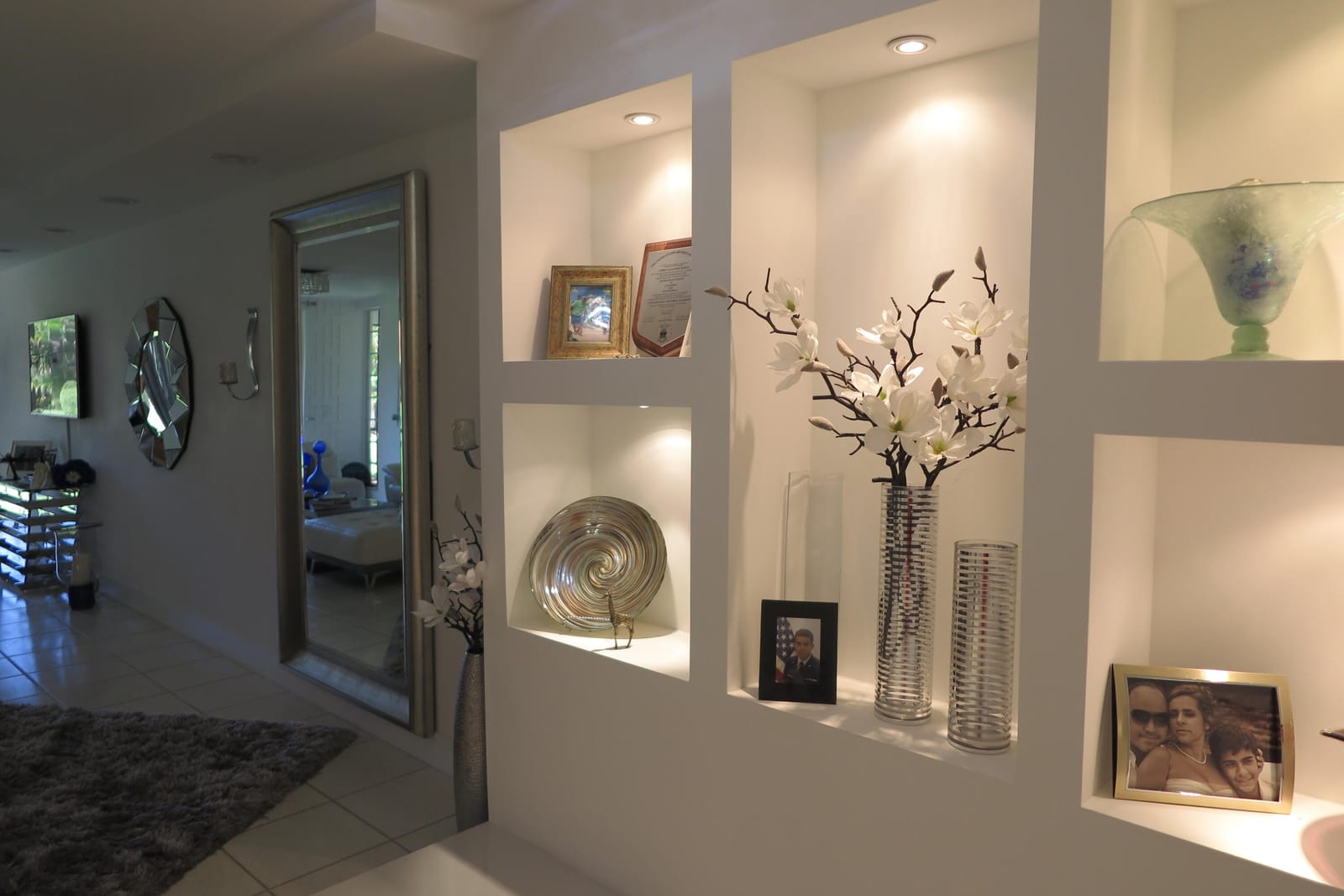 7875 La Mirada Drive — photo 2