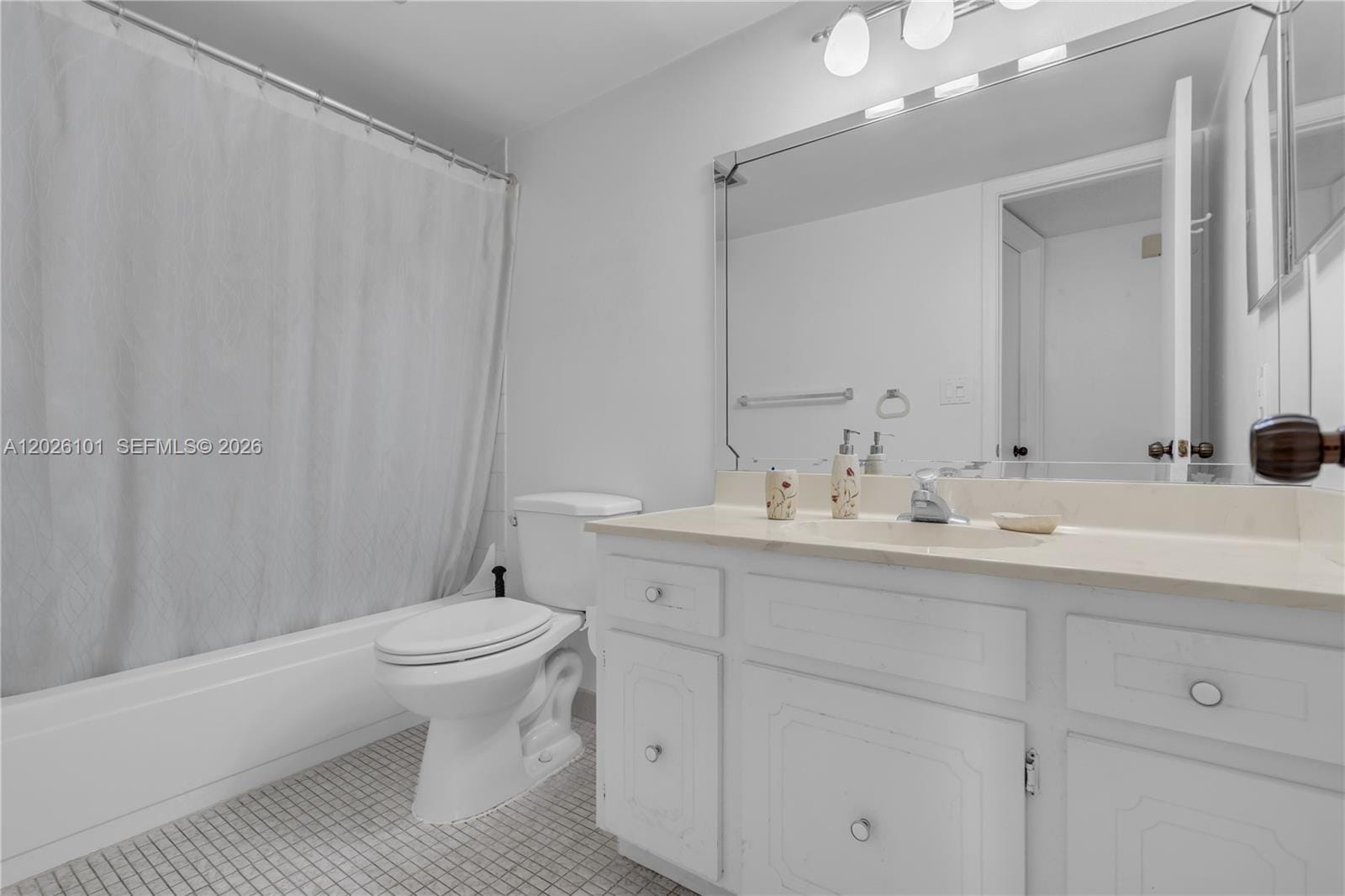3551 Inverrary Drive 208, Lauderhill, FL 33319 photo 15