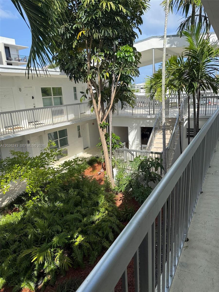 8080 Tatum Waterway Drive 19, Miami Beach, FL 33141, Miami Beach