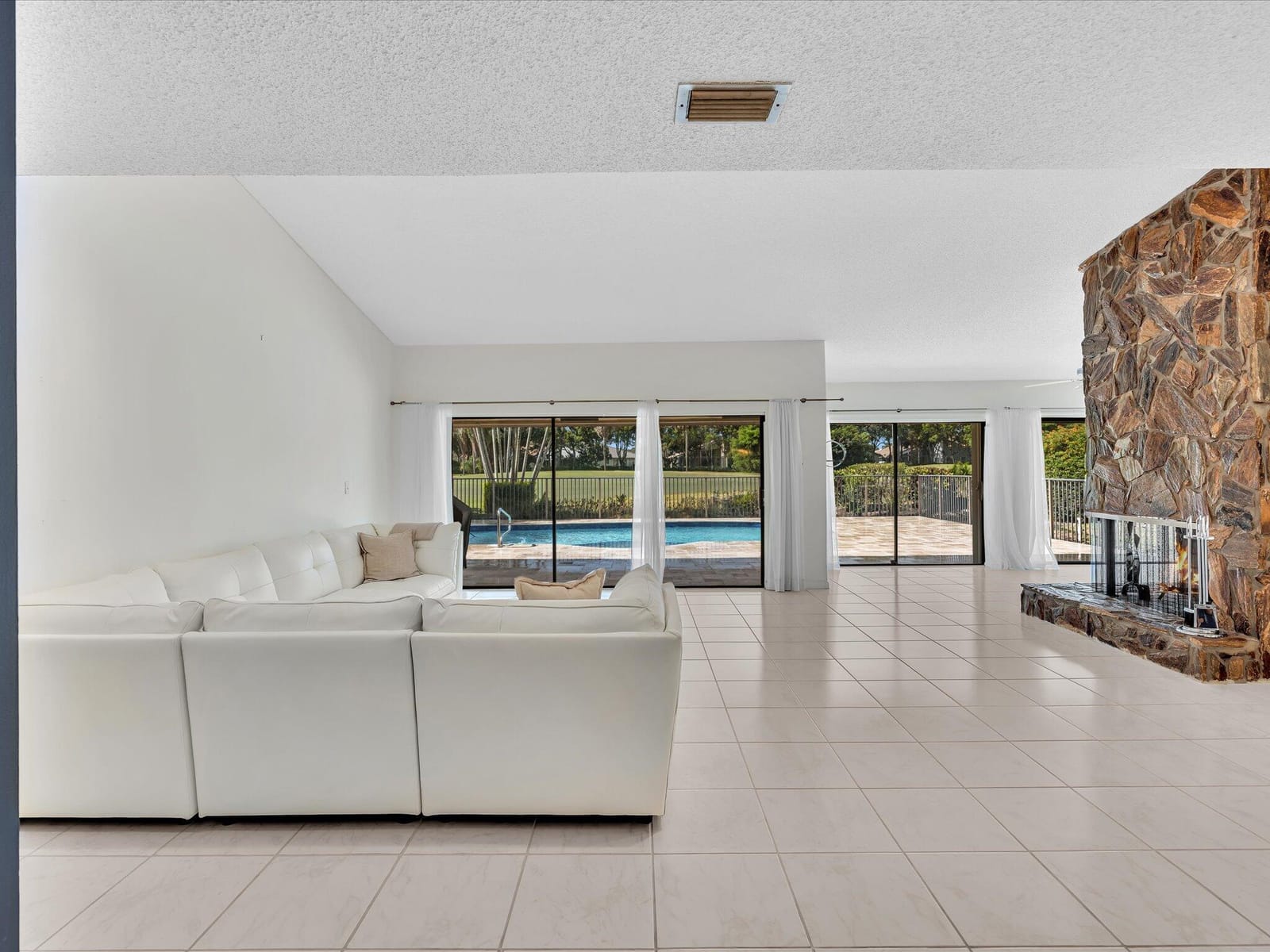 5302 Piping Rock Drive, Boynton Beach, FL 33437 photo 6