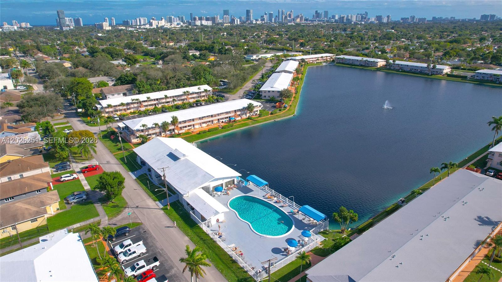 820 SW 11 Street 4B, Hallandale Beach, FL 33009, Hallandale Beach