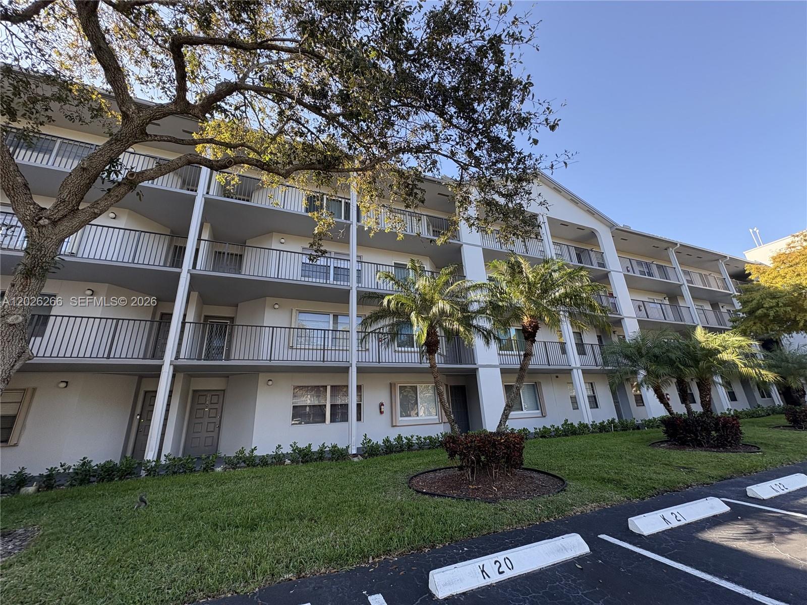 1300 SW 125th Avenue 204, Pembroke Pines, FL 33027, Pembroke Pines
