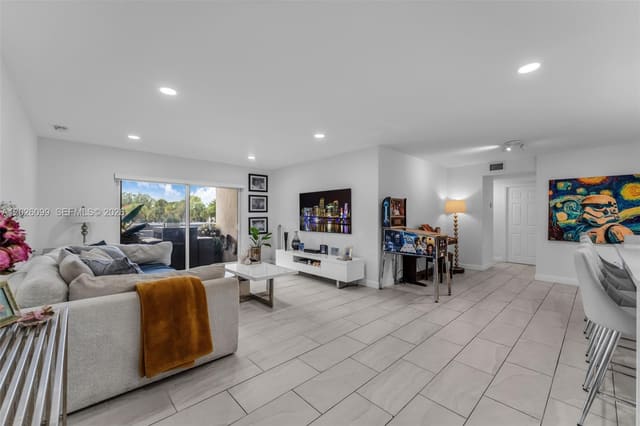 7765 SW 86th Street F2205, Kings Creek So, Miami, FL