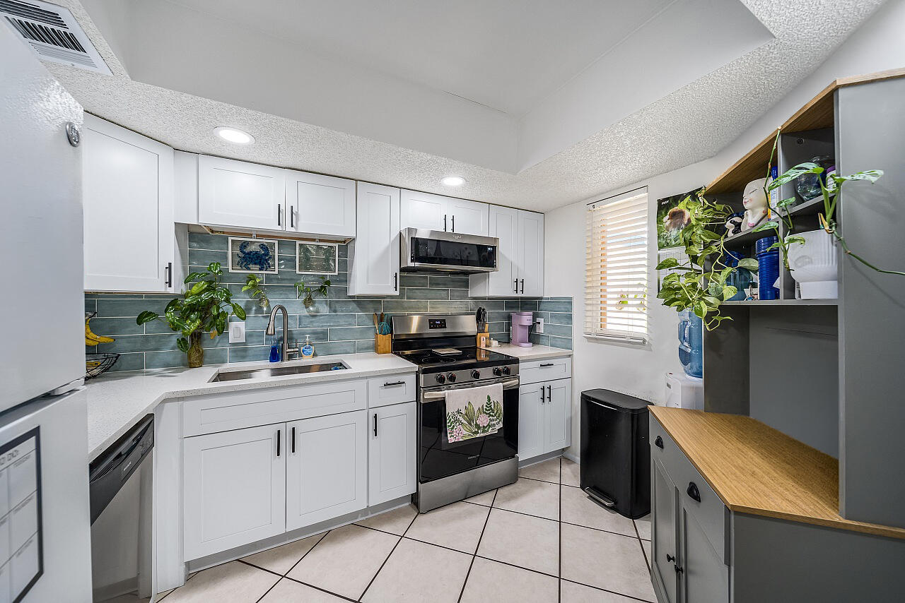 1507 SE Royal Green Circle 102, Port St. Lucie, FL 34952, Port St Lucie