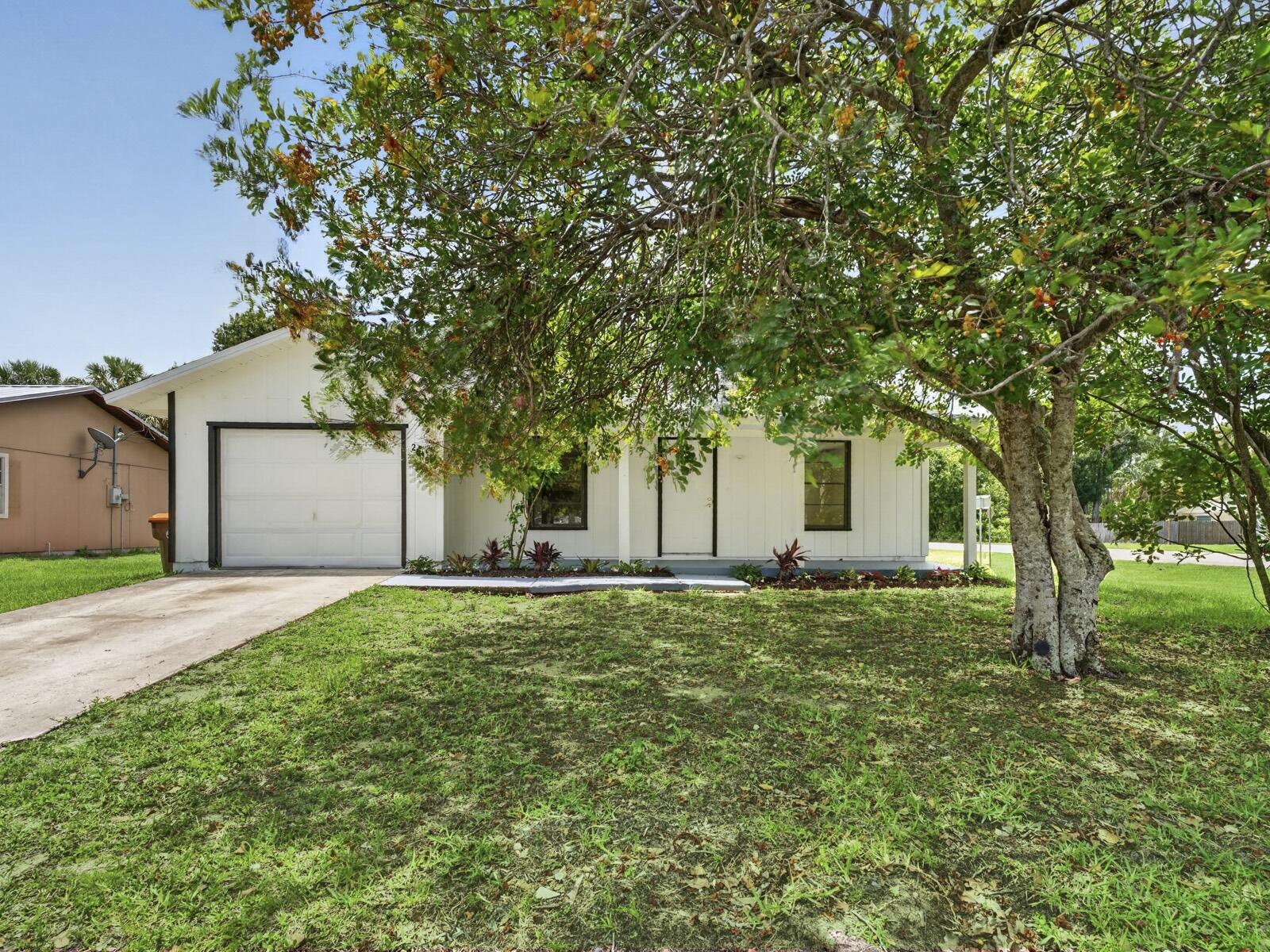 2575 1st Place, Vero Beach, FL 32962, Vero Beach