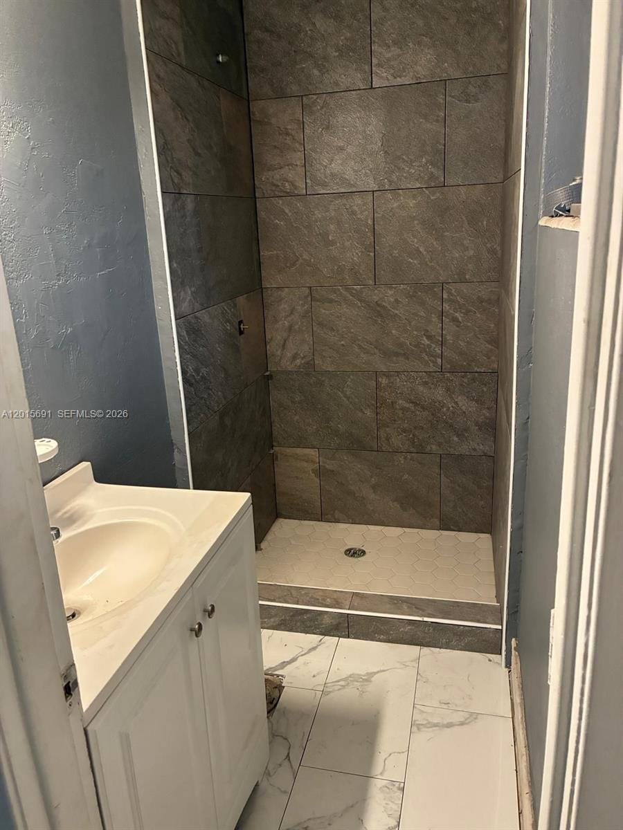 1 St Regis Drive — photo 3