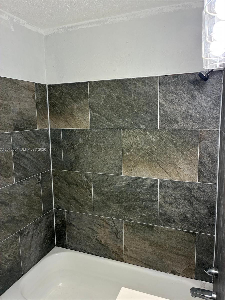 1 St Regis Drive — photo 6