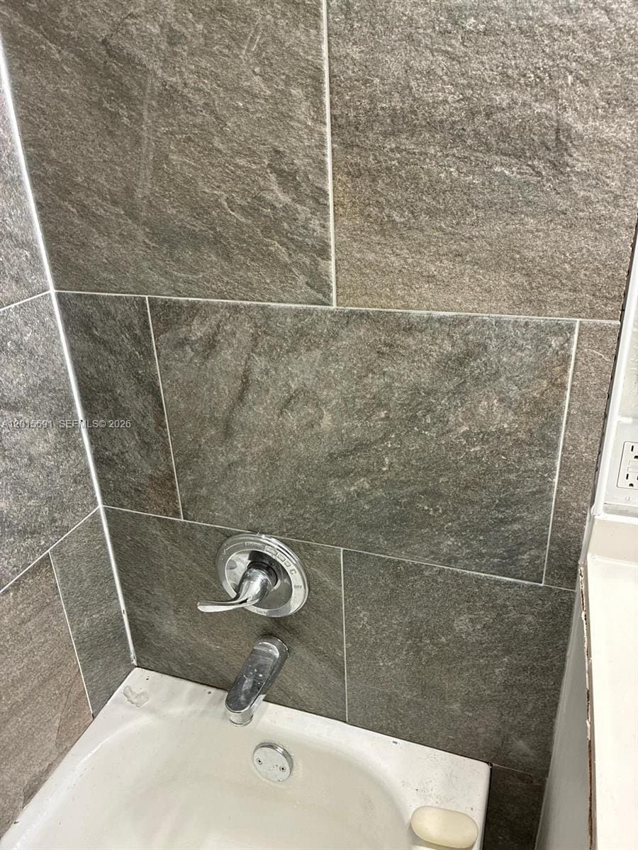 1 St Regis Drive — photo 7