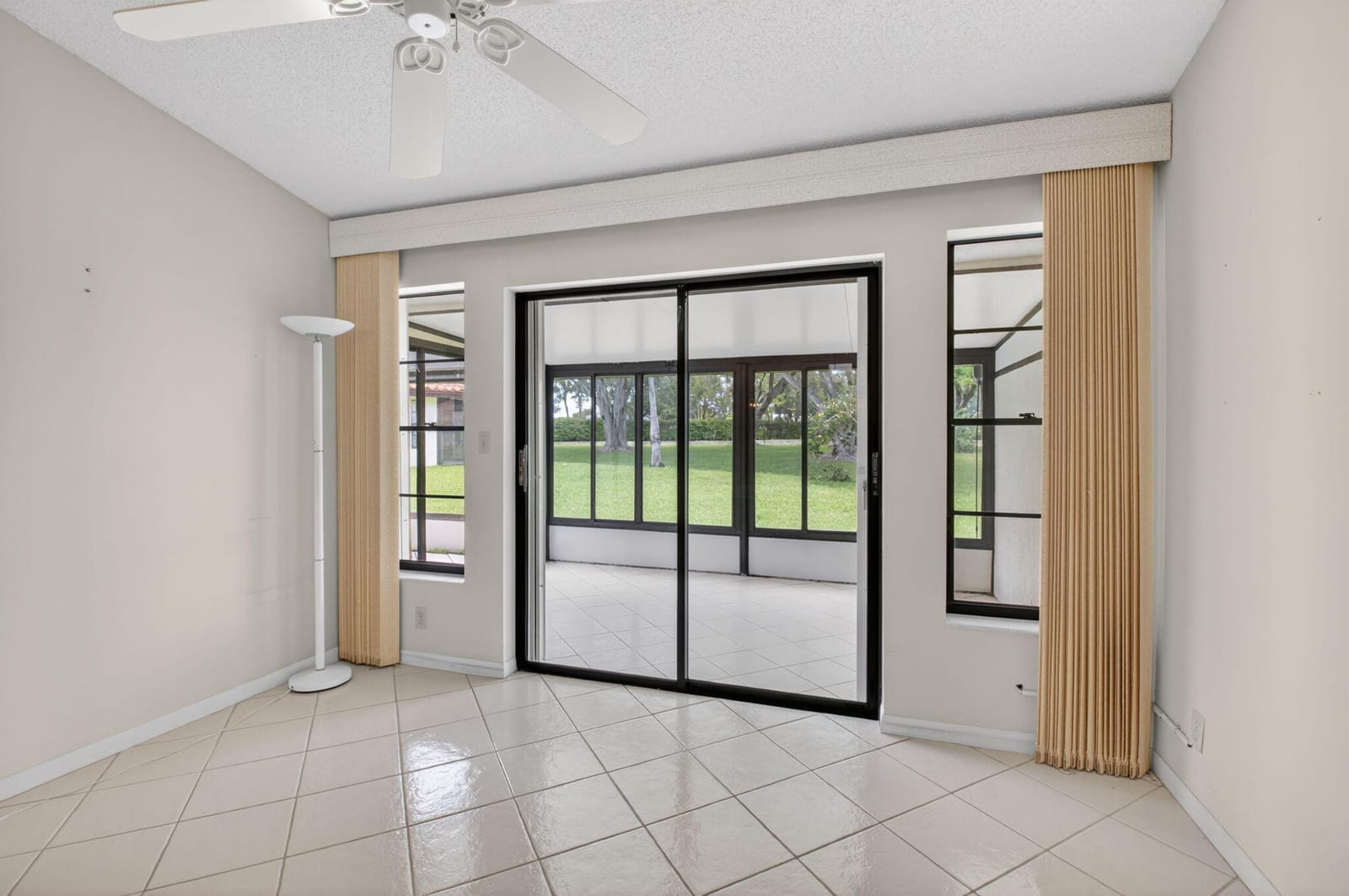 10939 Roebelini Palm Court A — photo 11