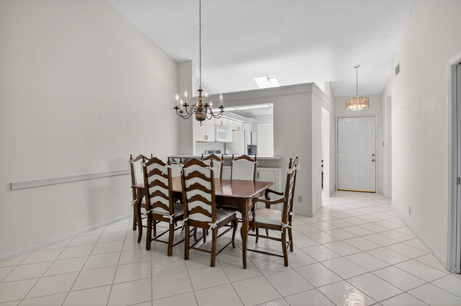 10939 Roebelini Palm Court A — photo 4