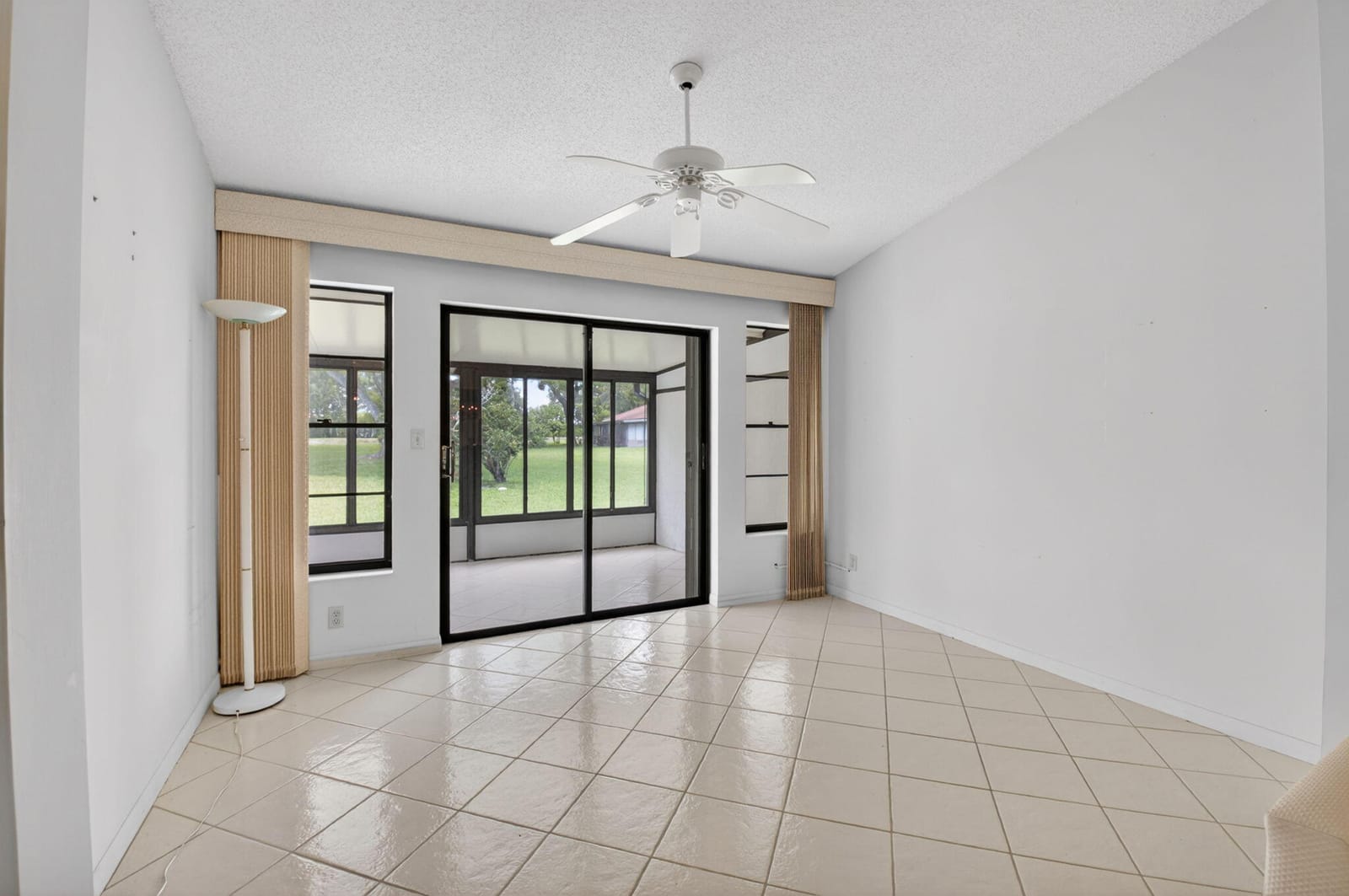 10939 Roebelini Palm Court A — photo 10