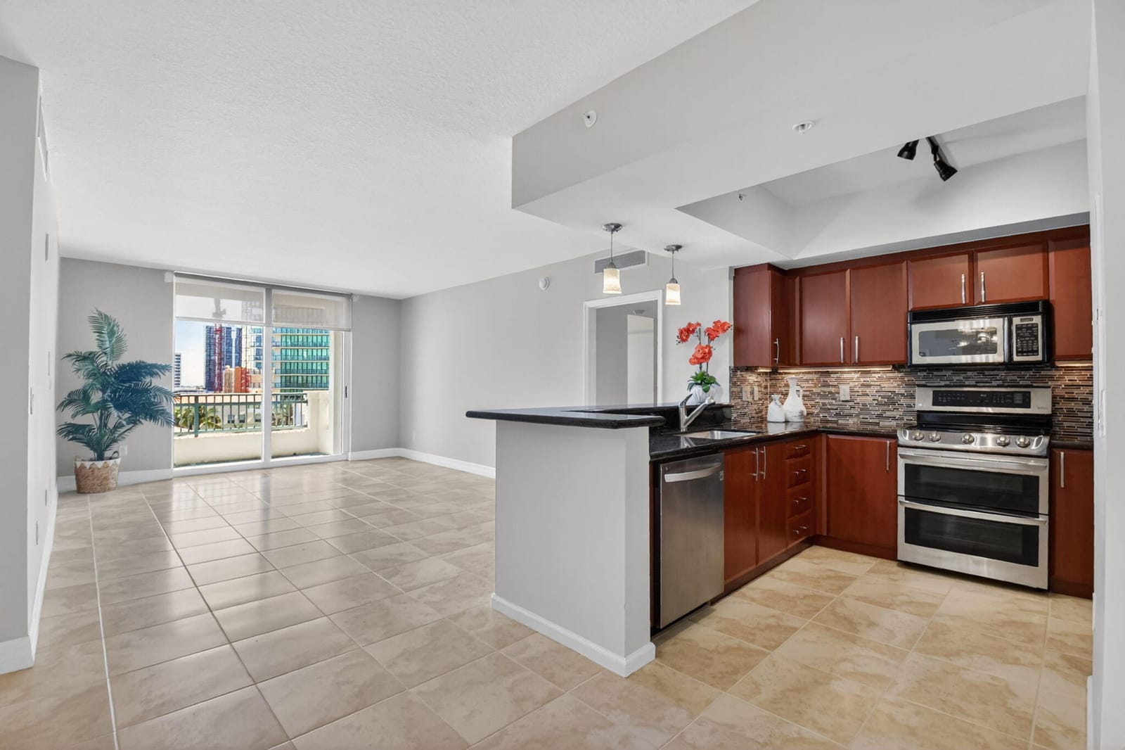 403 S Sapodilla Avenue 511, West Palm Beach, FL 33401 photo 11