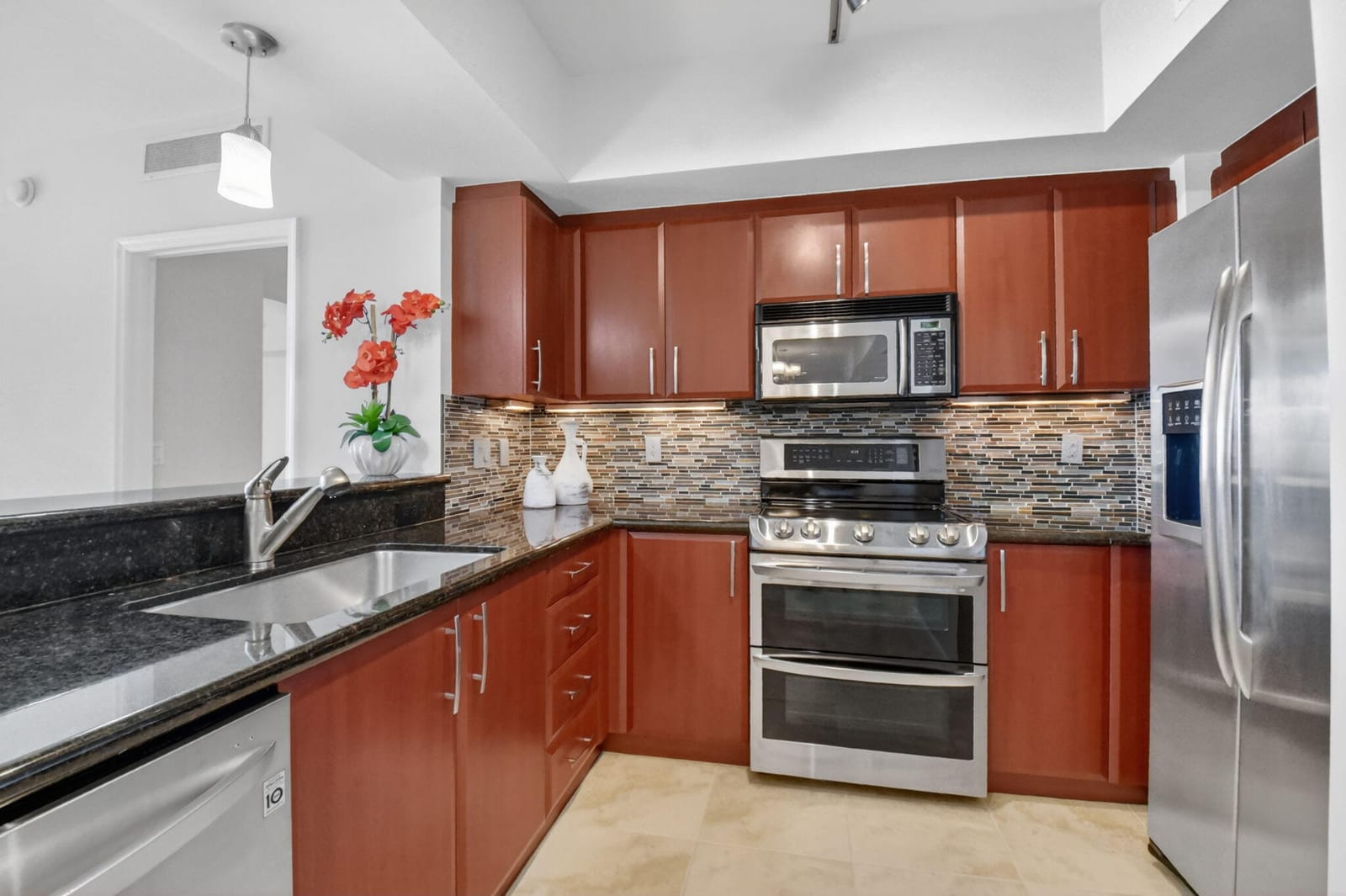 403 S Sapodilla Avenue 511, West Palm Beach, FL 33401 photo 14