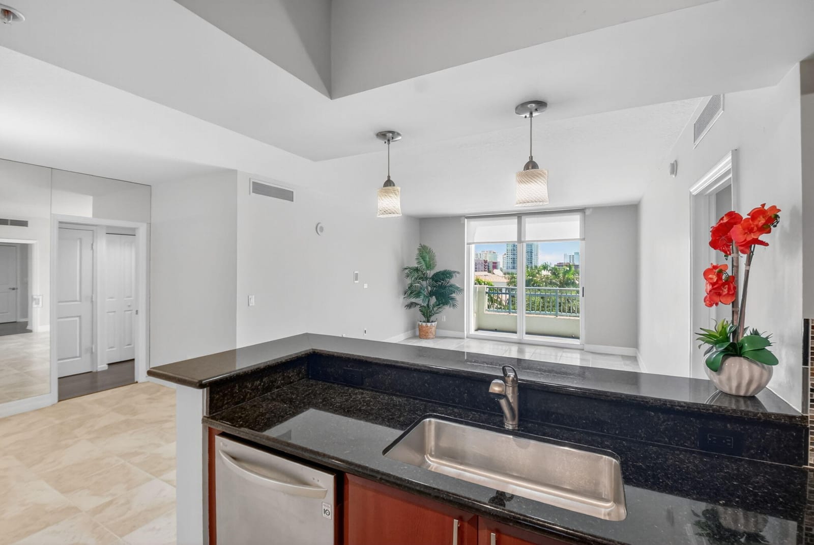 403 S Sapodilla Avenue 511, West Palm Beach, FL 33401 photo 17