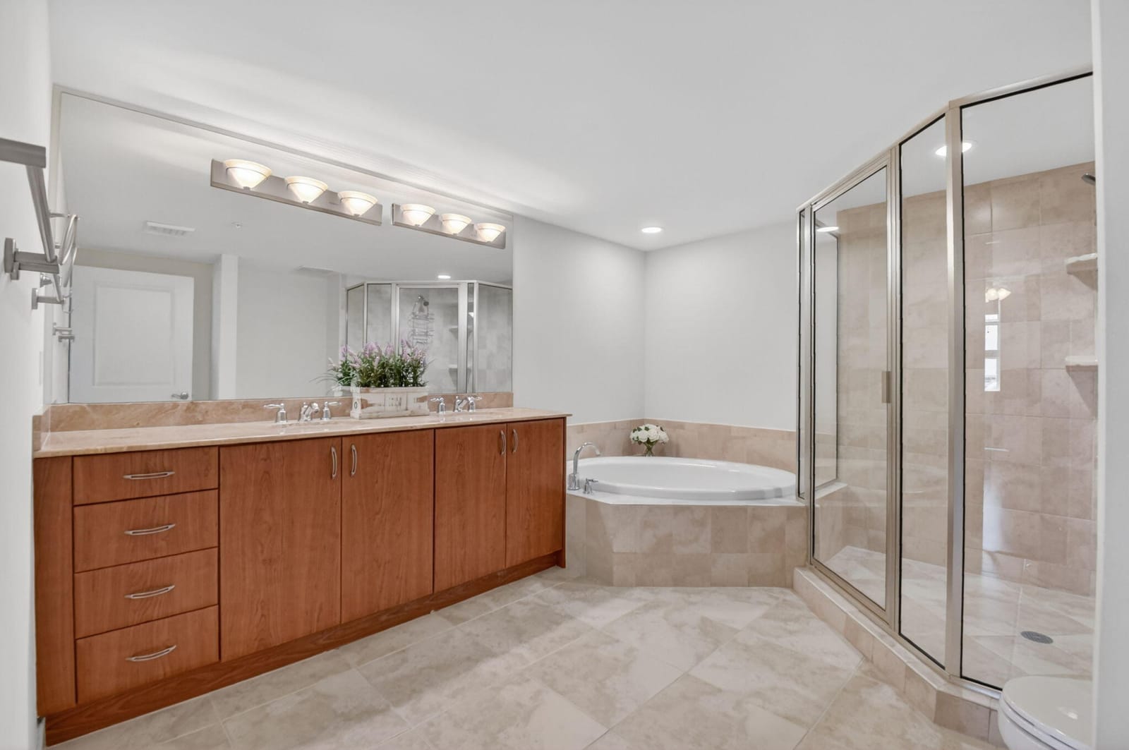 403 S Sapodilla Avenue 511, West Palm Beach, FL 33401 photo 24
