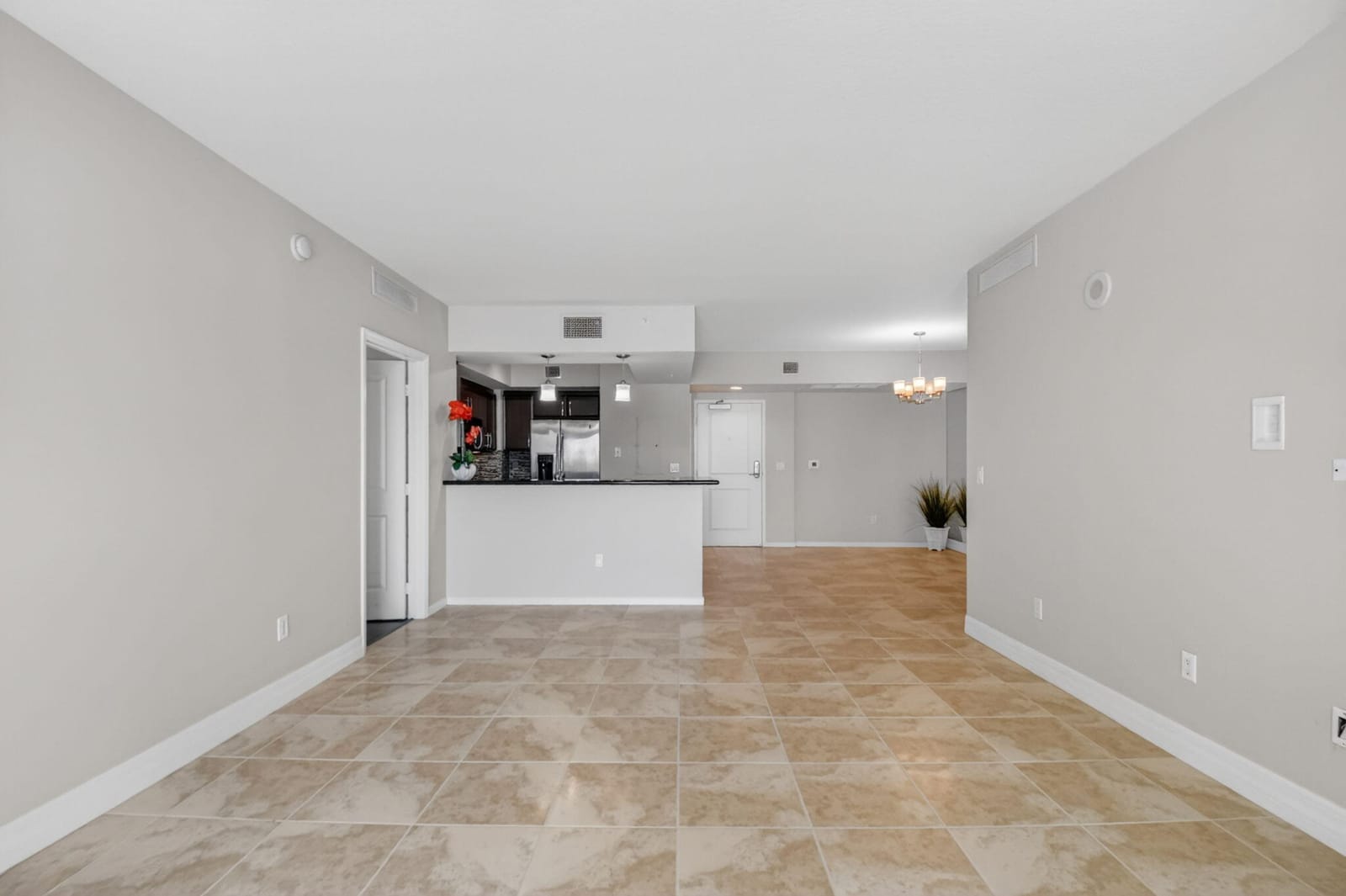 403 S Sapodilla Avenue 511, West Palm Beach, FL 33401 photo 6