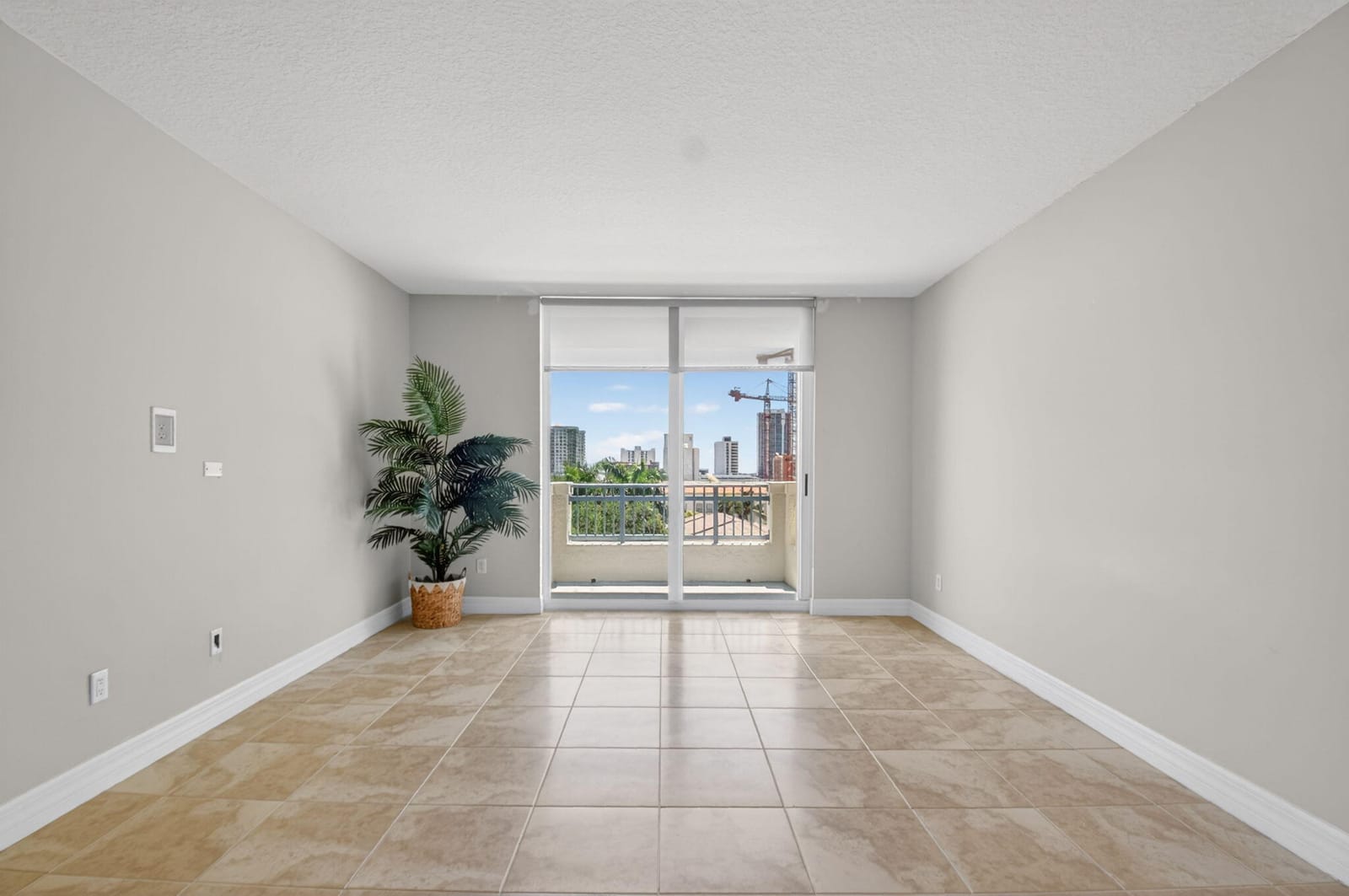 403 S Sapodilla Avenue 511, West Palm Beach, FL 33401 photo 9