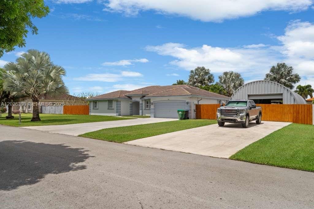 32302 SW 204th Court, Homestead, FL 33030 photo 2