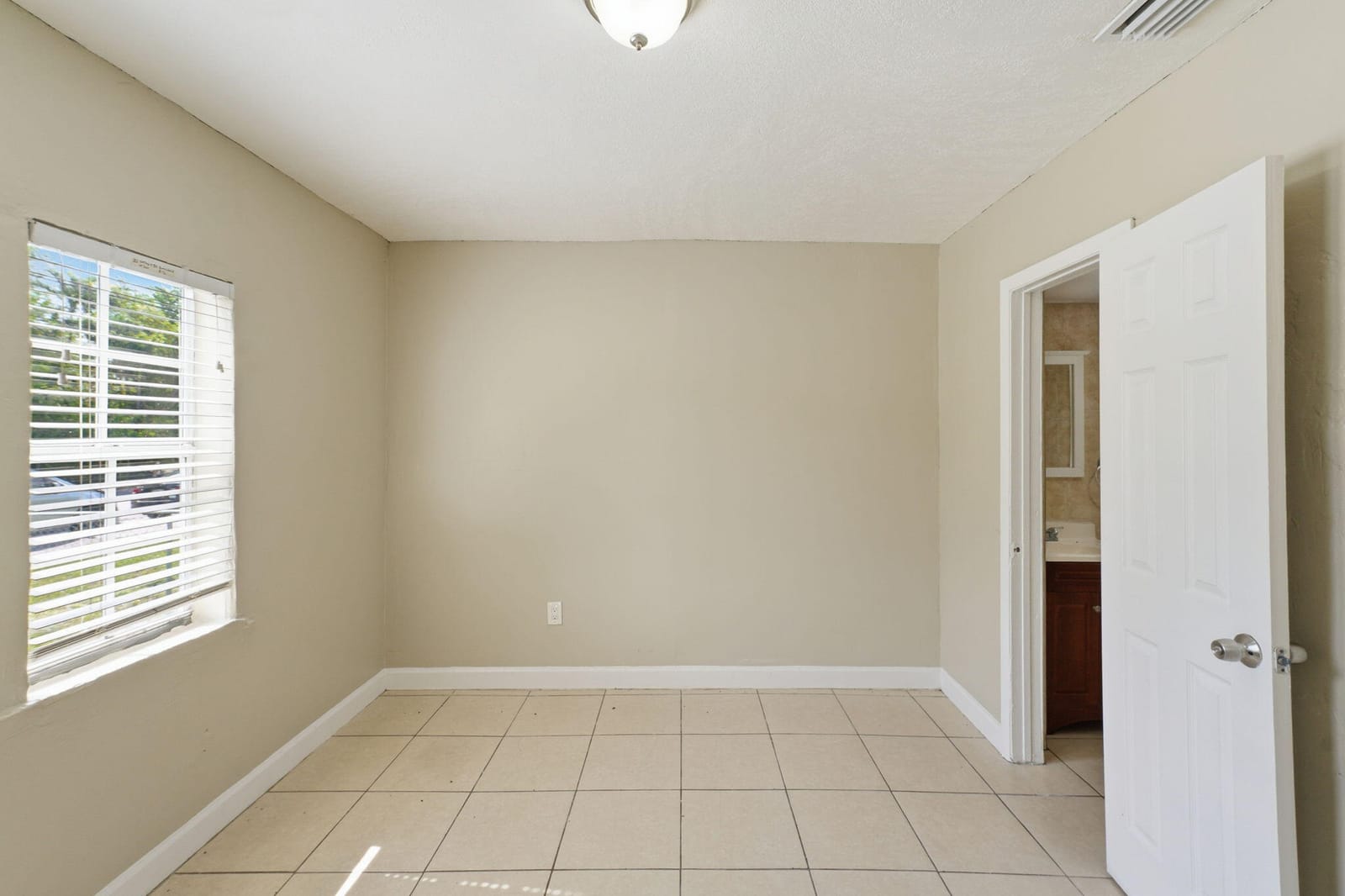 7604 NW 3rd Avenue, Miami, FL 33150 photo 14