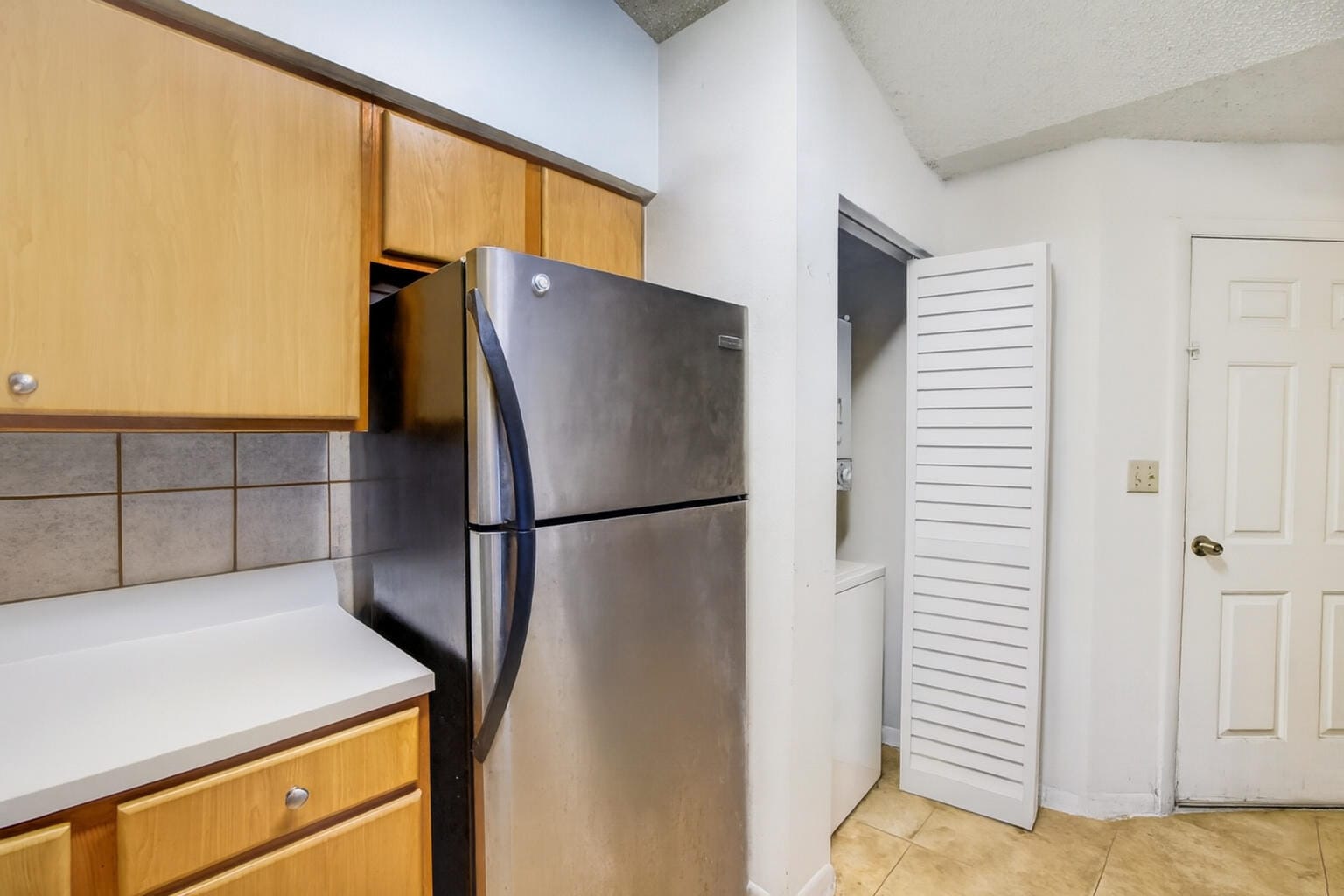 2550 SW 18th Terrace 2005, Fort Lauderdale, FL 33315 photo 11
