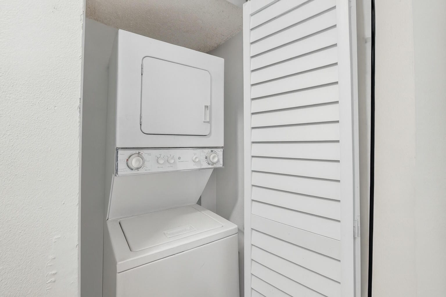 2550 SW 18th Terrace 2005, Fort Lauderdale, FL 33315 photo 12