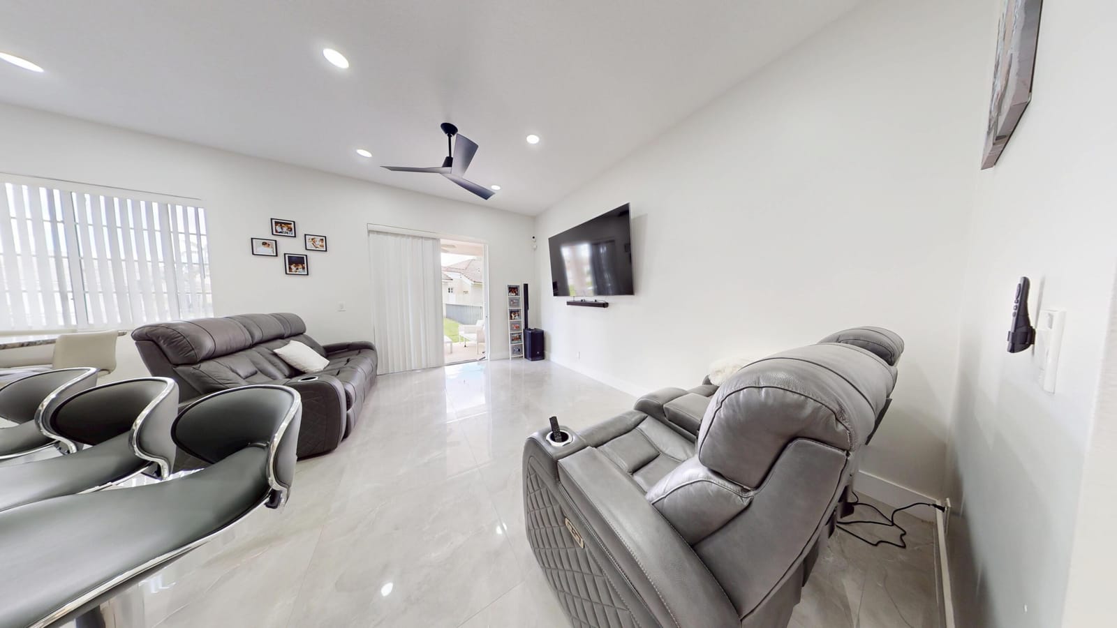 8586 White Cay — photo 12