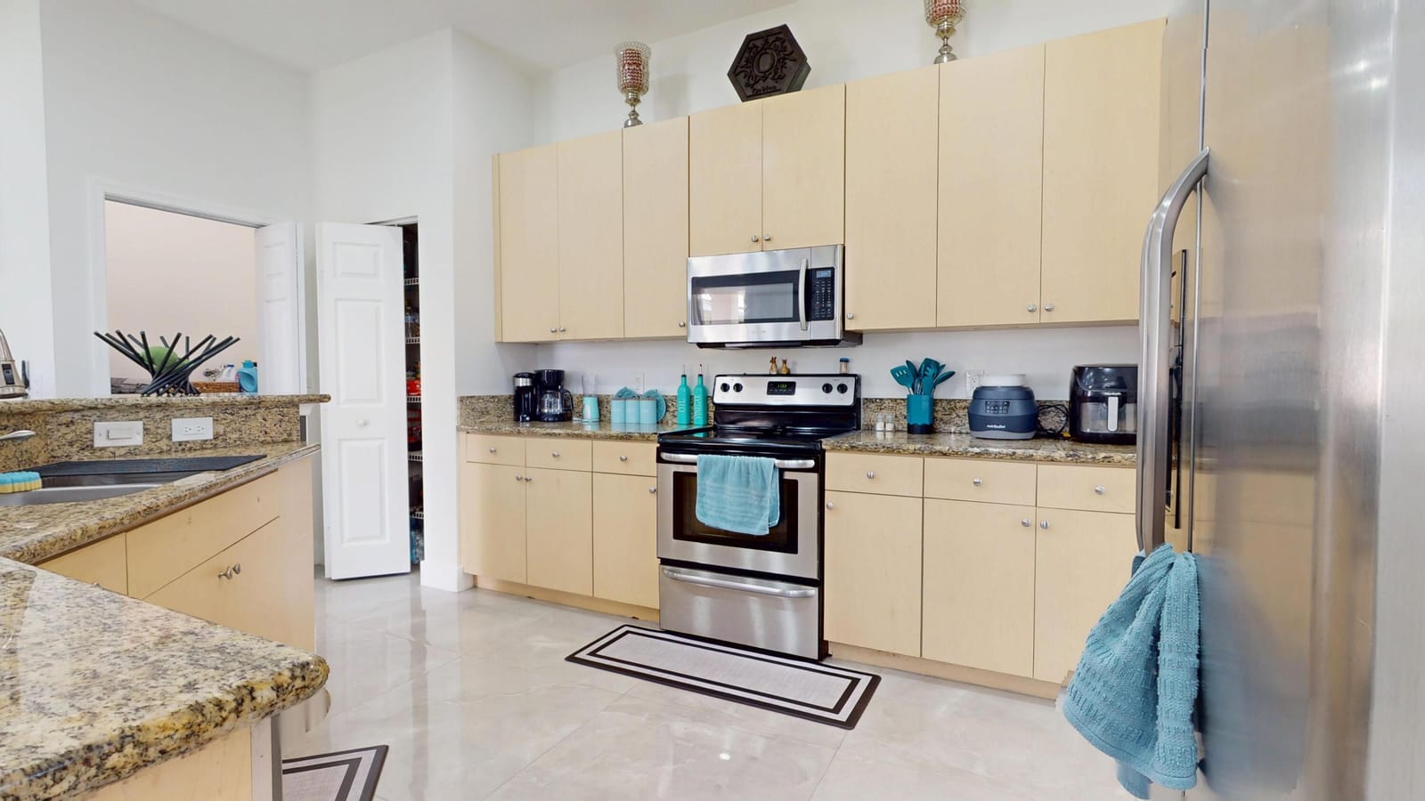8586 White Cay — photo 9