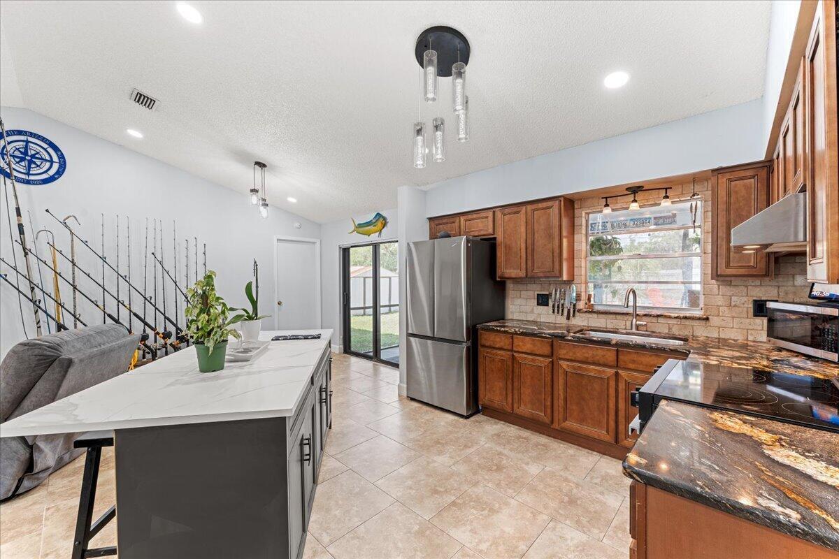 2350 FALLON Boulevard NE, Palm Bay, FL 32907 photo 14