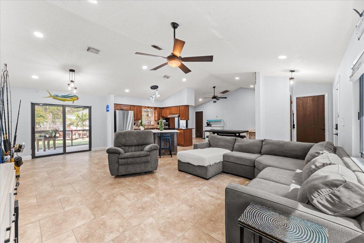 2350 FALLON Boulevard NE, Palm Bay, FL 32907 photo 9
