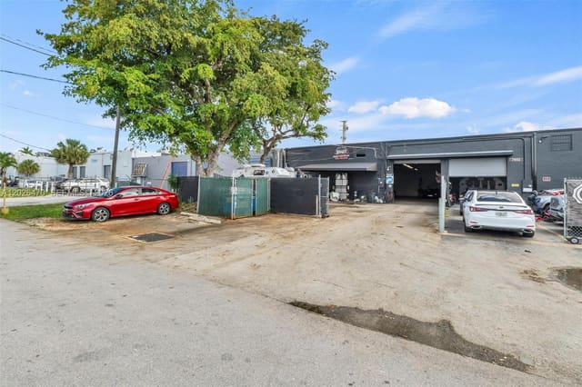 7850 NW 56th Street, Doral, FL 33166