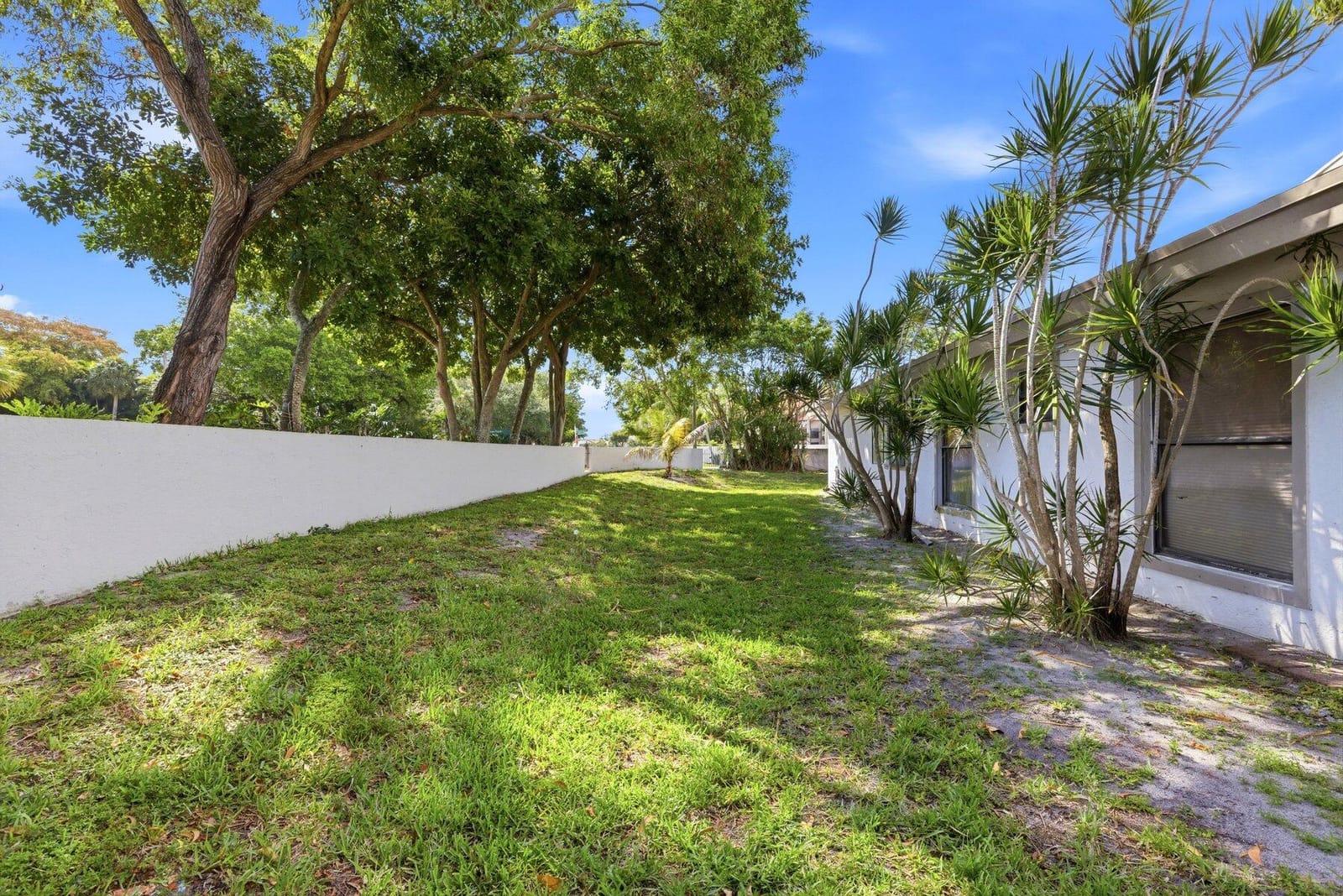 6670 Canary Palm Circle, Boca Raton, FL 33433 photo 22