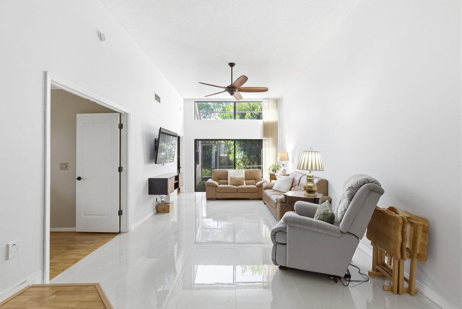 6670 Canary Palm Circle — photo 10