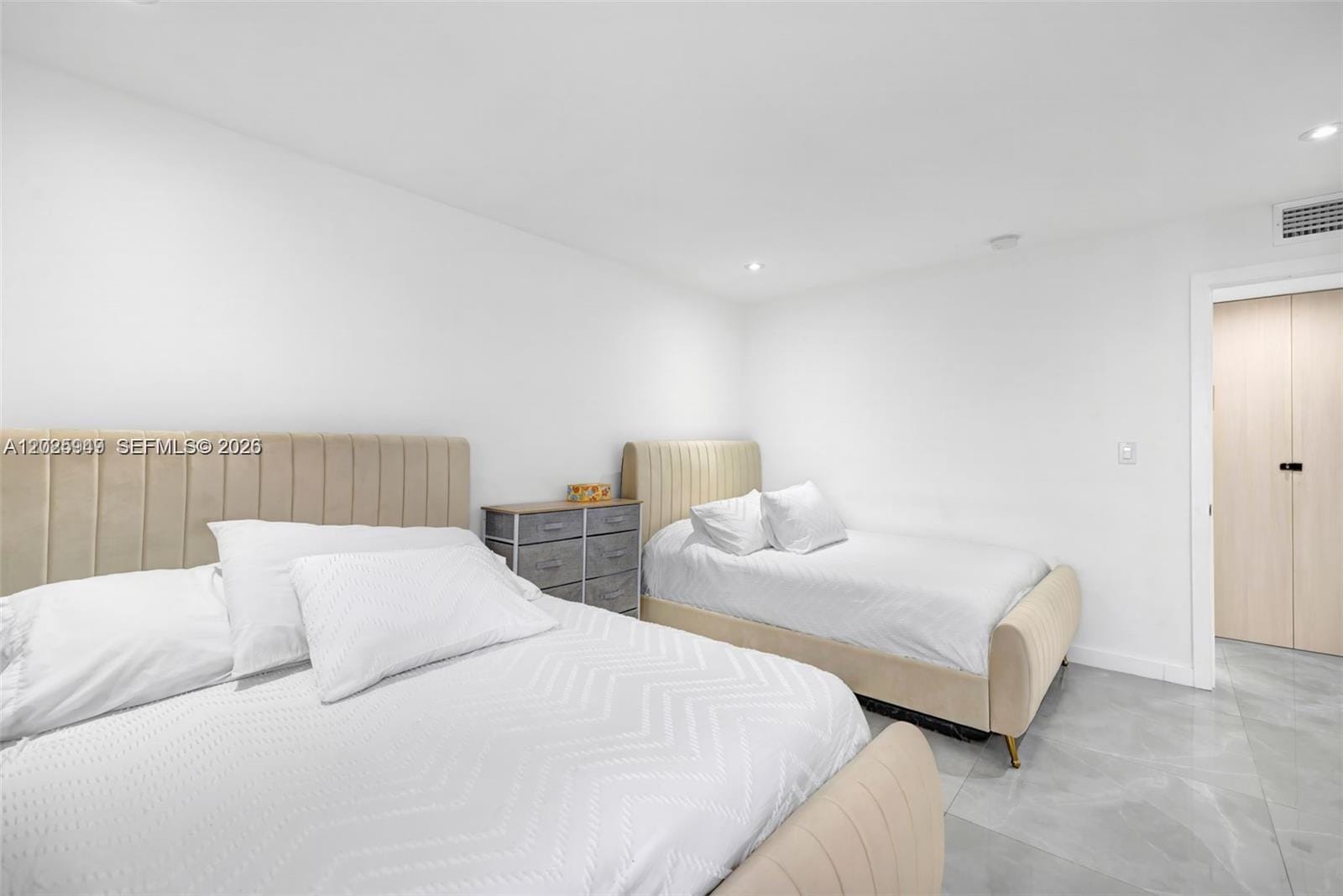 100 Bayview Drive 503 — photo 9
