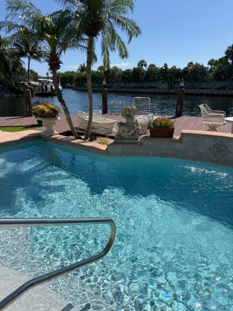2108 NE 22nd Street, Wilton Manors, FL 33305 photo 4