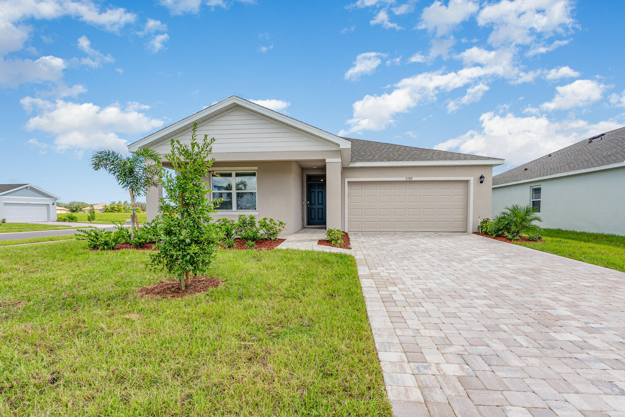 9085 Venetian Square, Vero Beach, FL 32966, Vero Beach