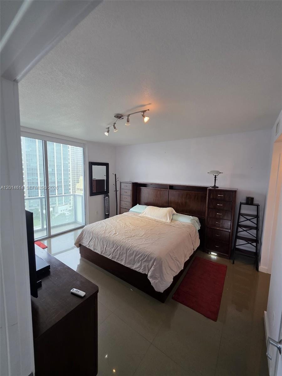 1060 Brickell Avenue 2201, Miami, FL 33131 photo 15